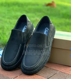 New Men's Soft Leather Comfortable Clarks Casuals in Stock