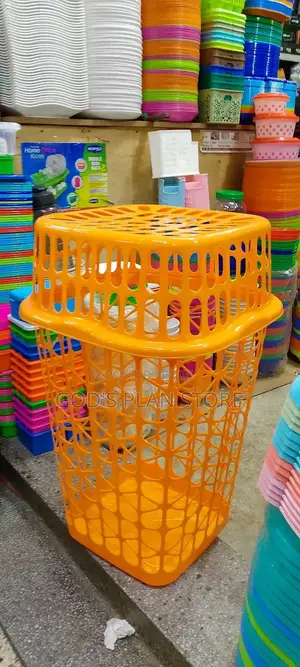 Plastic Loundary Basket With Square Cover