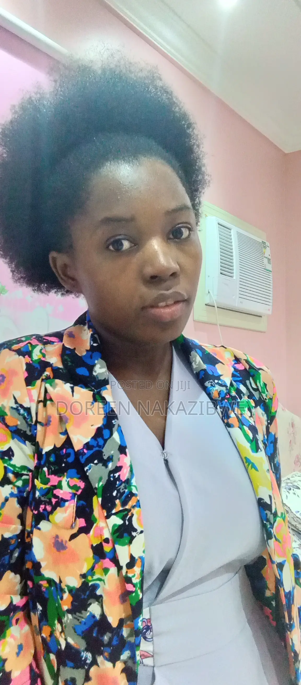 Waitresses to Work in Kampala City Center
