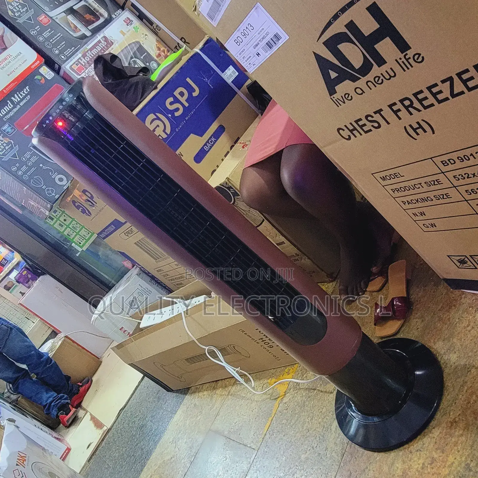 Oscillating Tower Fan H09