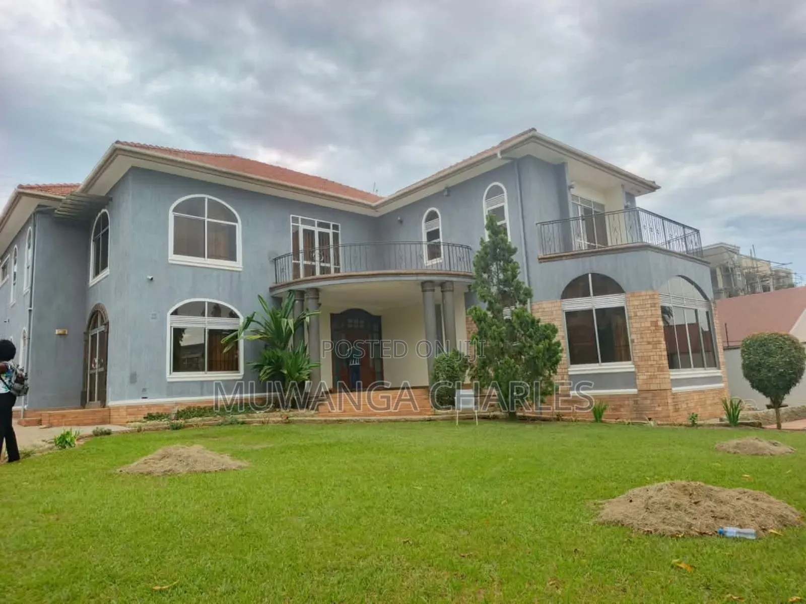 5bdrm Duplex in Fs Properties Ltd, Central Division for rent