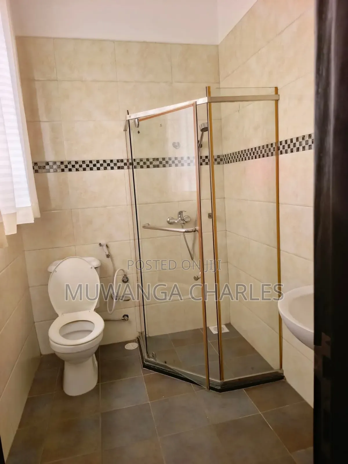 5bdrm Duplex in Fs Properties Ltd, Central Division for rent