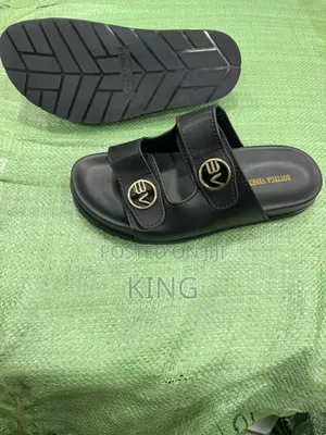 Soft Leather Trendy Sandals