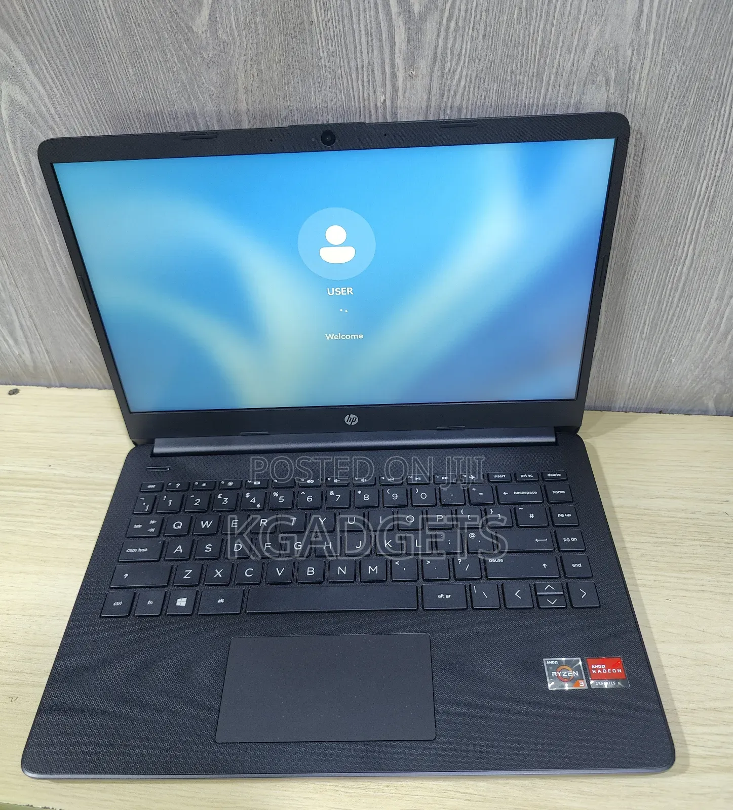 New Laptop HP 14-Dq1025cl 8GB AMD Ryzen 3 HDD+SSD 128GB