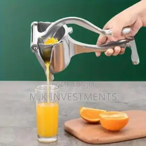 Photo - Manual Fruit Press Juicer