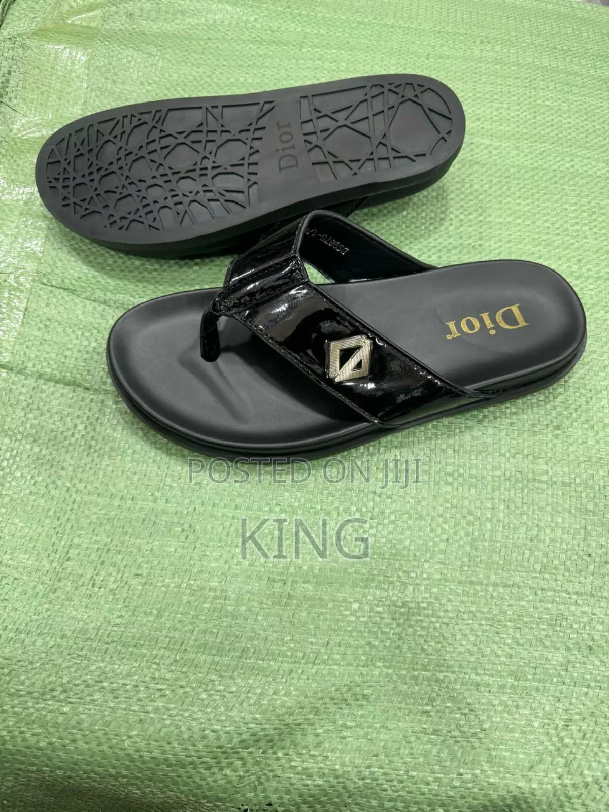 Flexible Leather Trendy Sandals