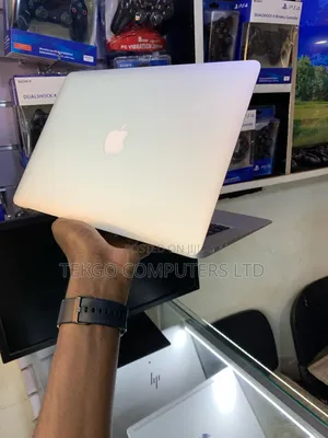 Laptop Apple MacBook Air 8GB Intel Core I5 SSD 128GB
