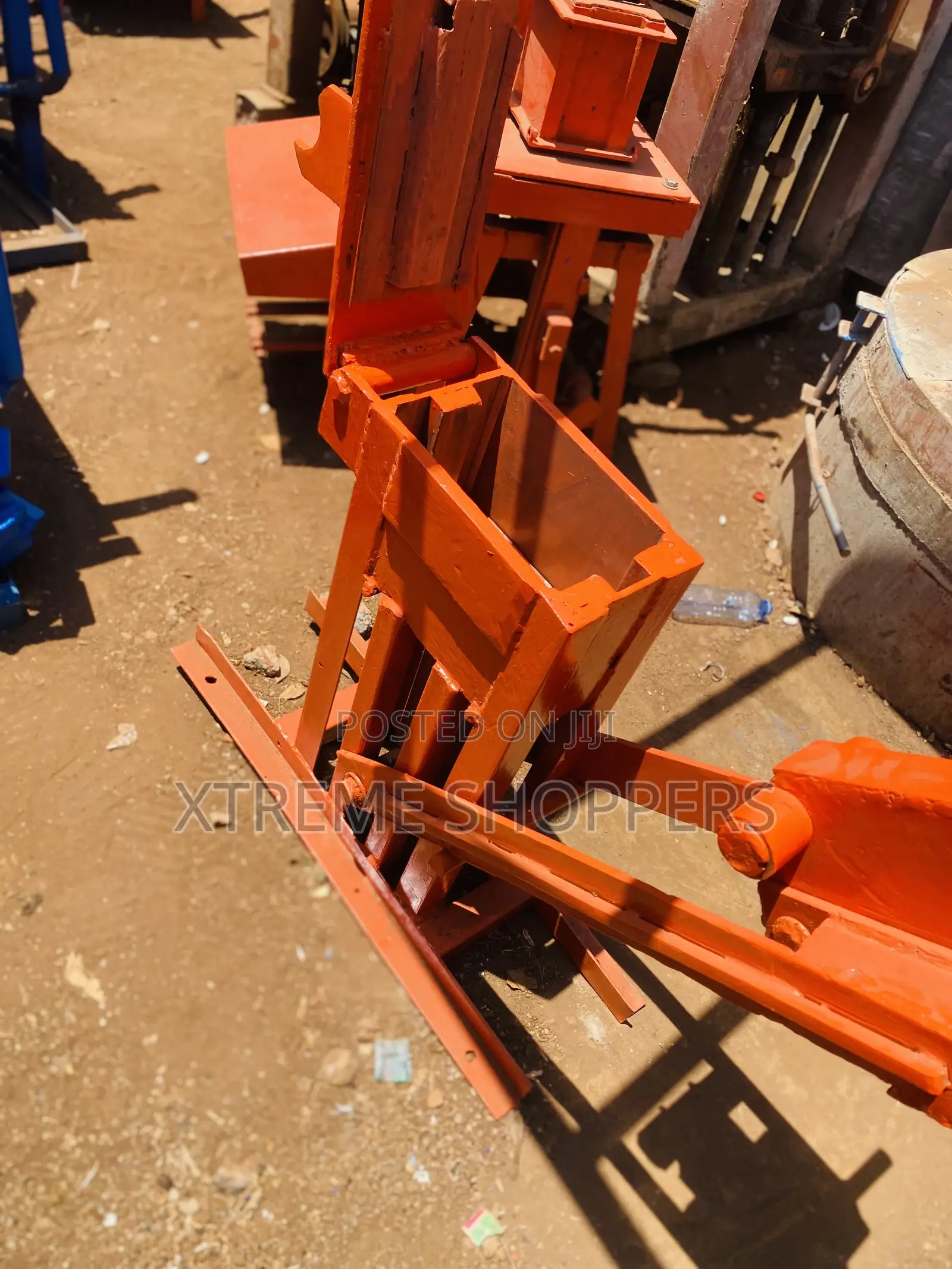 Simple Interlocking Machine/ Singled Machine