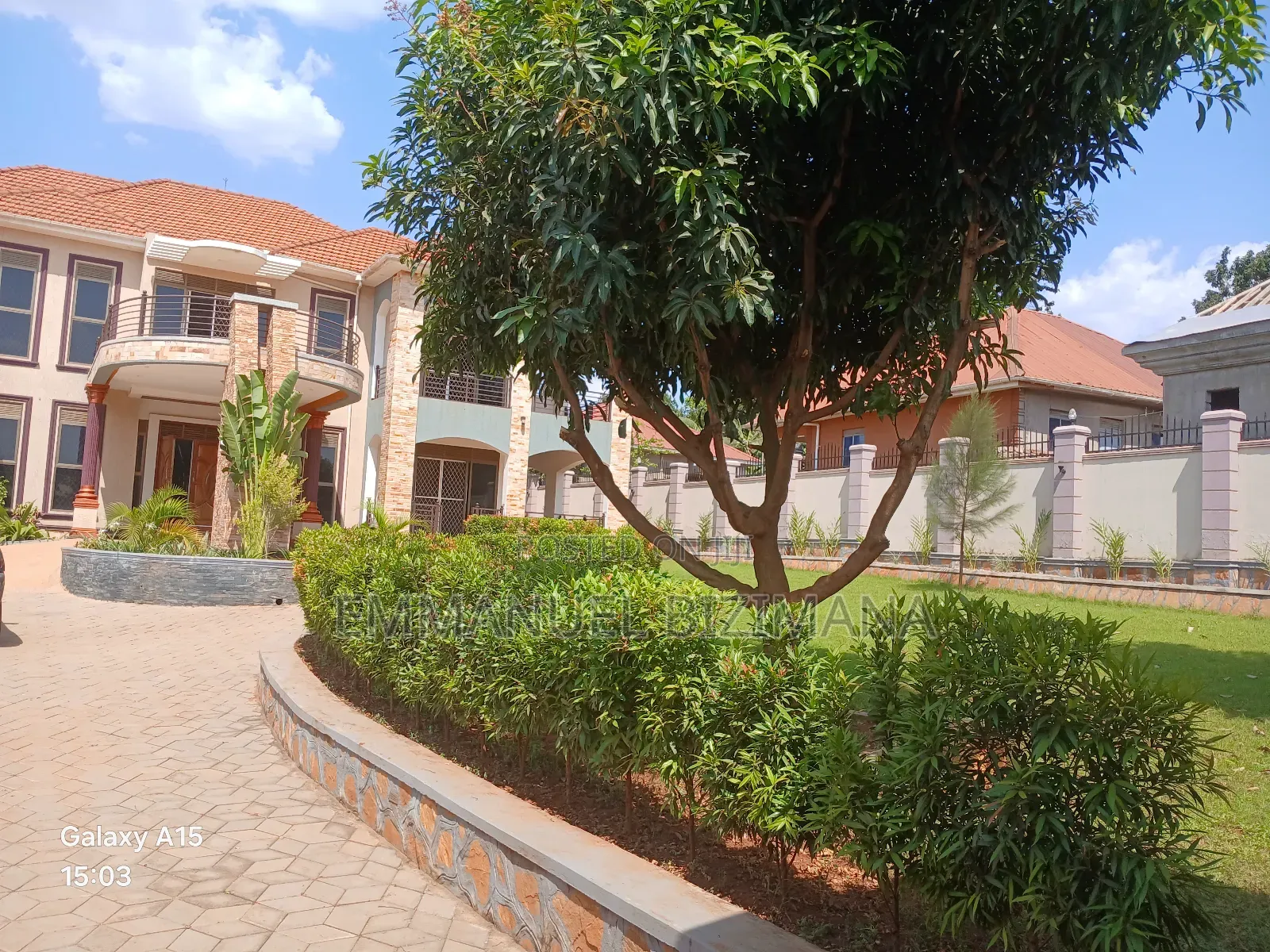 6bdrm Block of Flats in Wemac Properties, Wakiso / Wakiso for sale