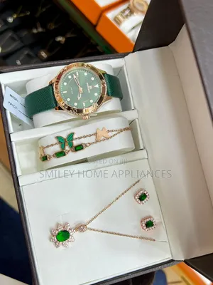 Naviforce Ladies Classy Analog Wrist Watch Gift Box