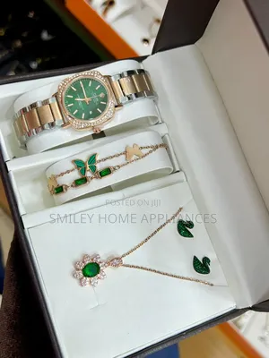 Brand New Rolex Ladies' Luxurious Gift Box Watch