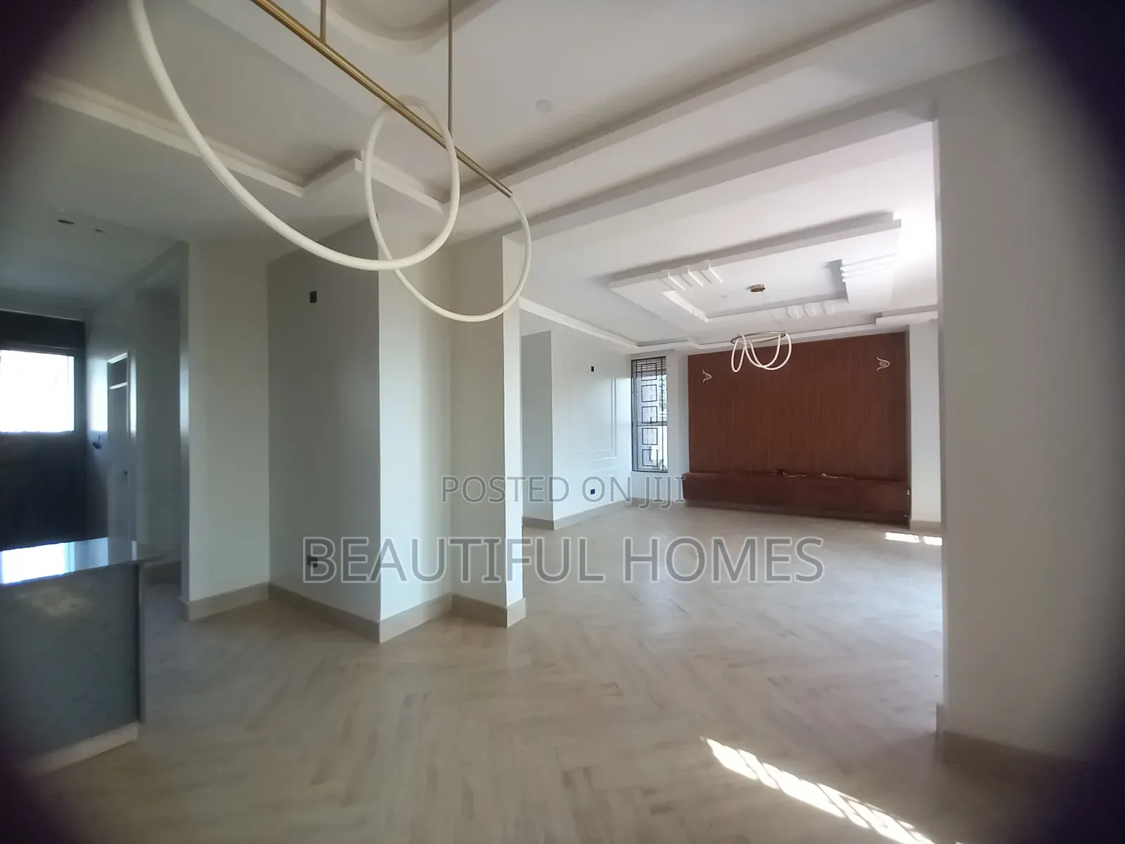 Furnished 5bdrm Duplex in Kira for sale