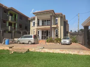 Furnished 5bdrm Duplex in Kira for sale