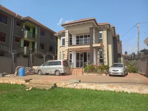 Furnished 5bdrm Duplex in Kira for sale