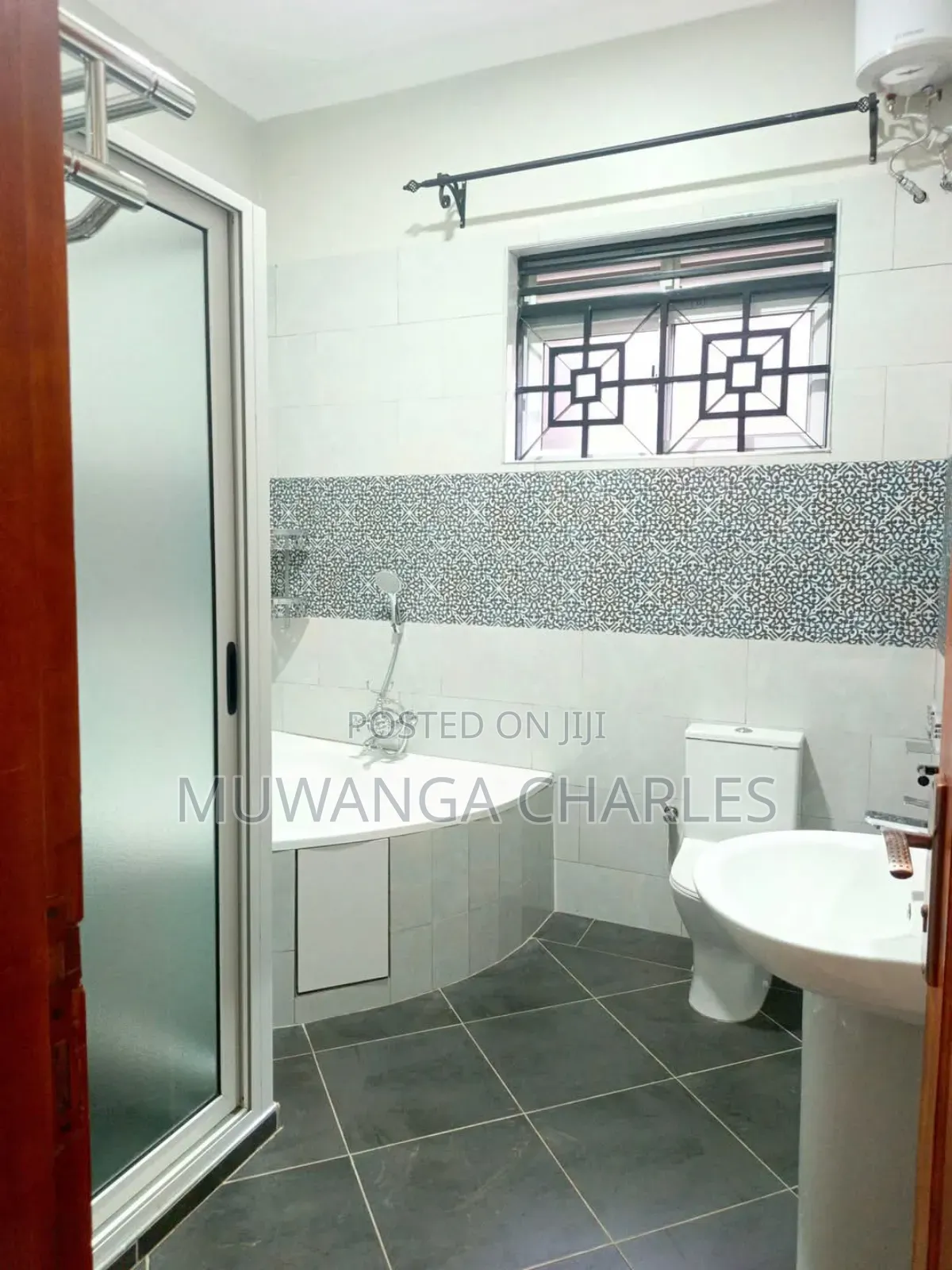 4bdrm Bungalow in Fs Properties Ltd, Kira for sale