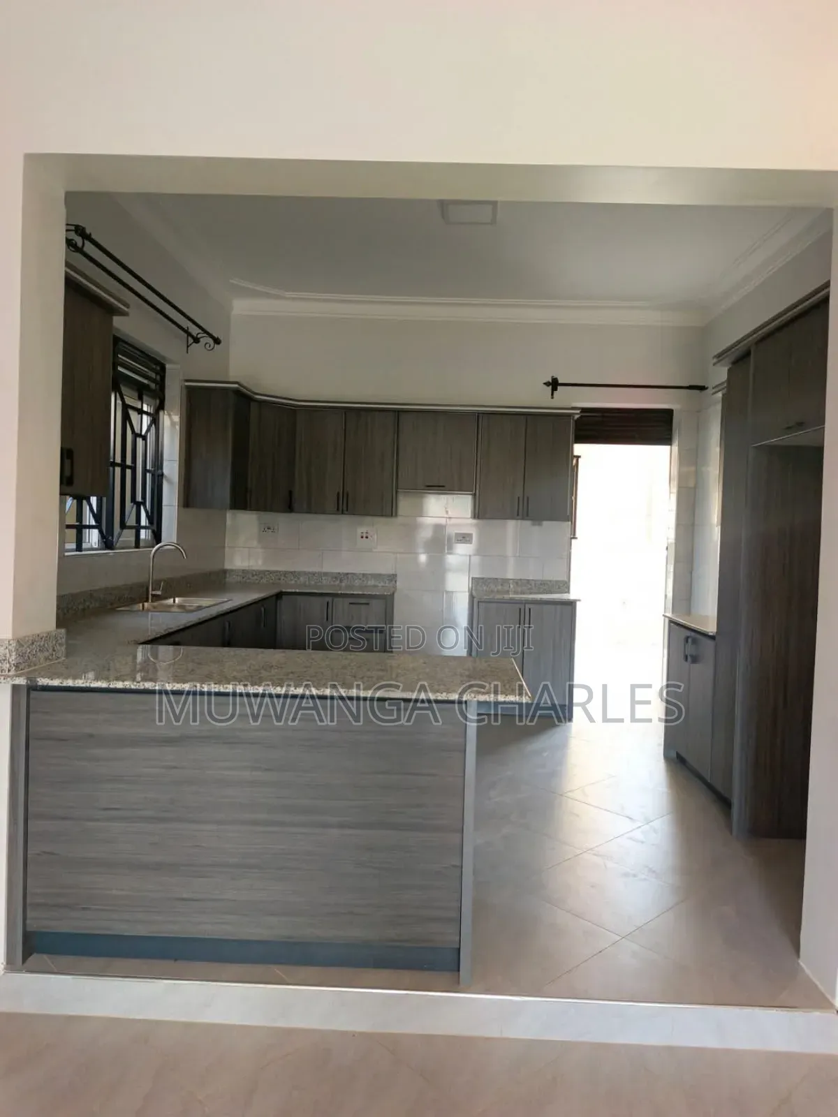 4bdrm Bungalow in Fs Properties Ltd, Kira for sale