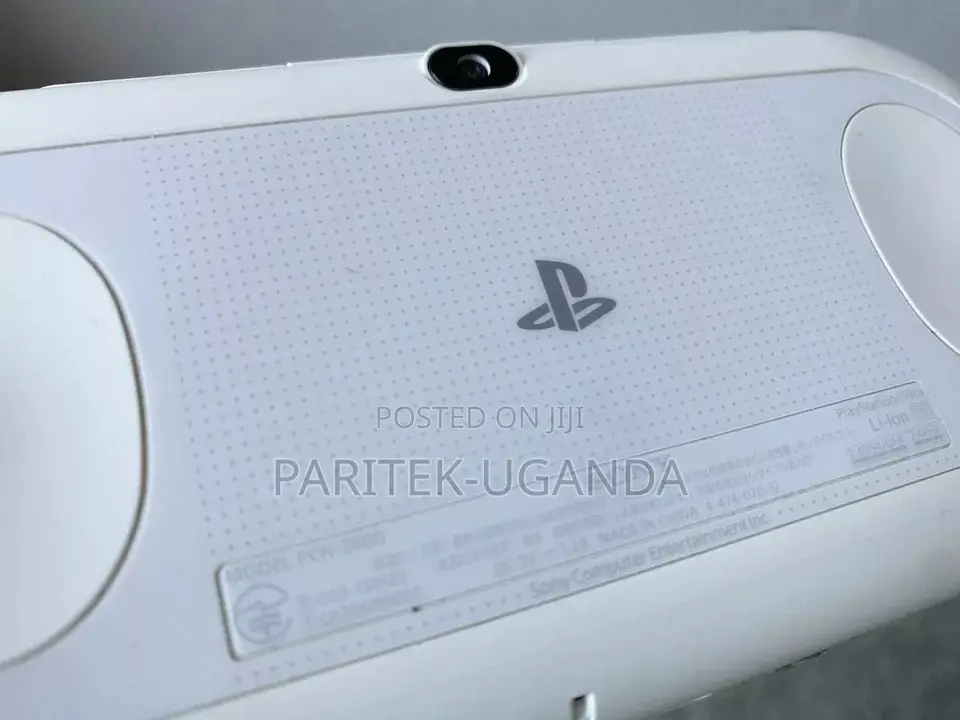 Sony Playstation Ps Vita Pch-2000za12 White
