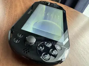 Ps Vita Pch-2000 Sony Playstation Accessory Complete Console