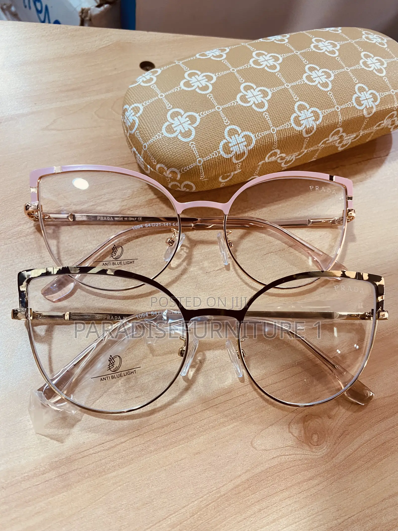 Light Glasses