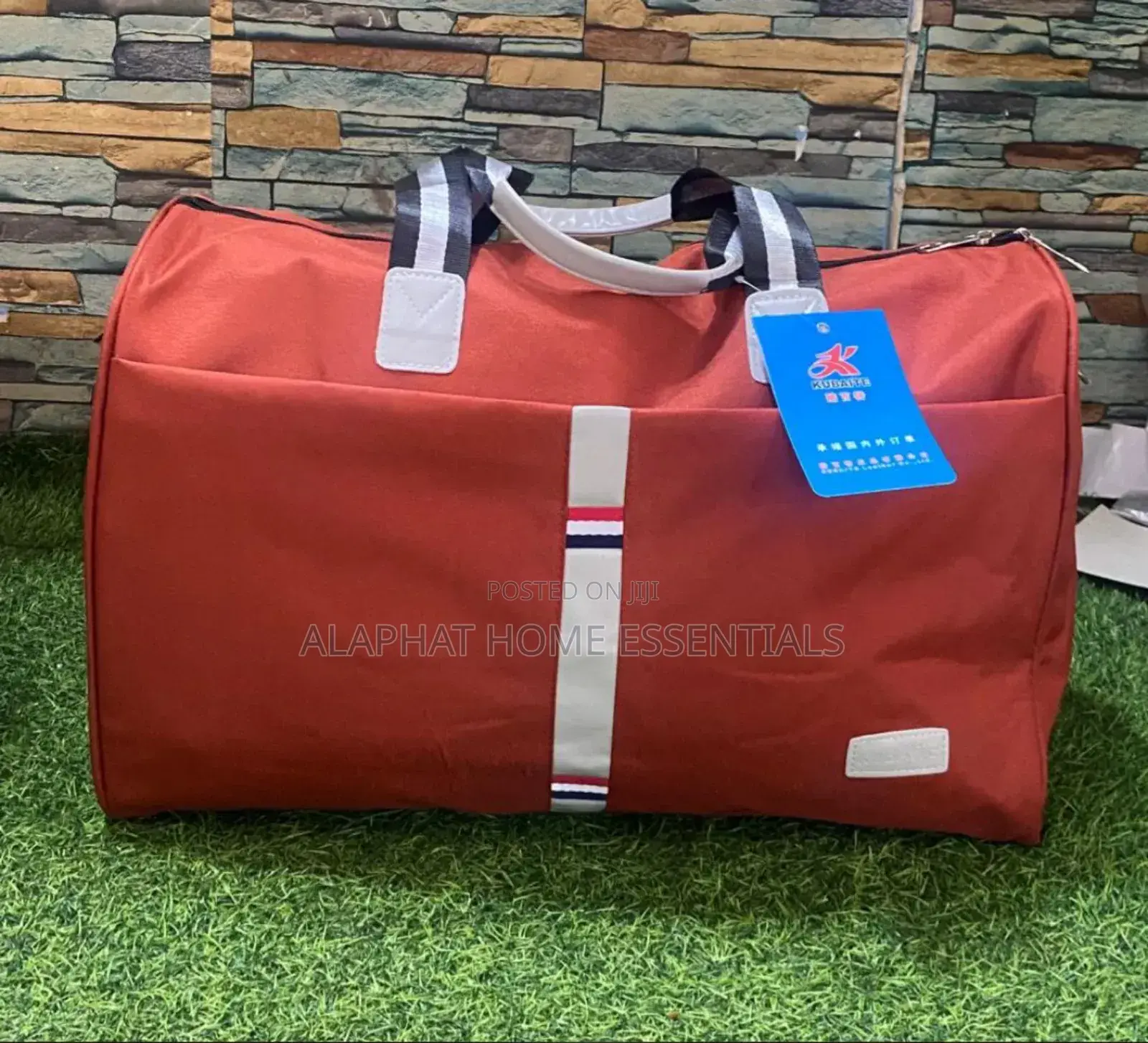 Kubaite Traveling Bag