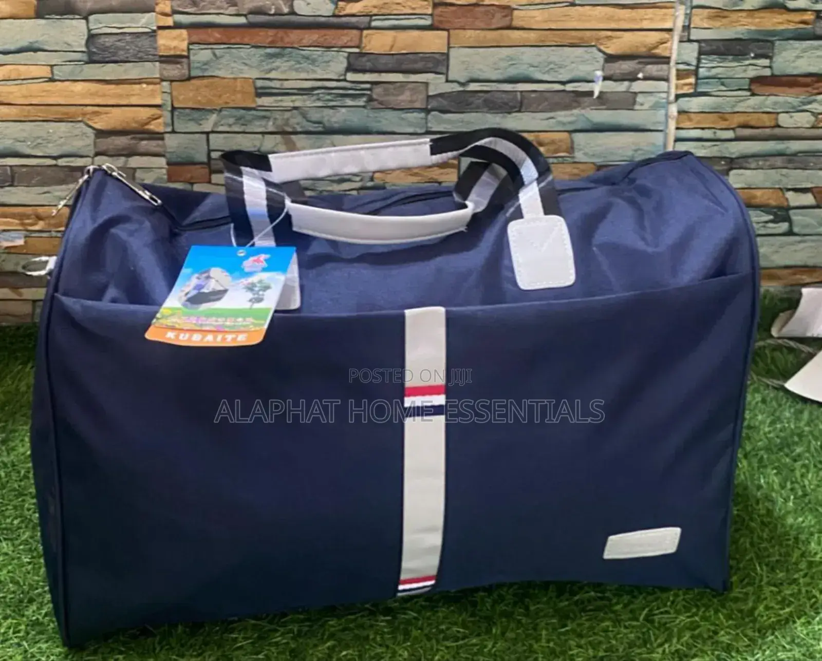 Kubaite Traveling Bag