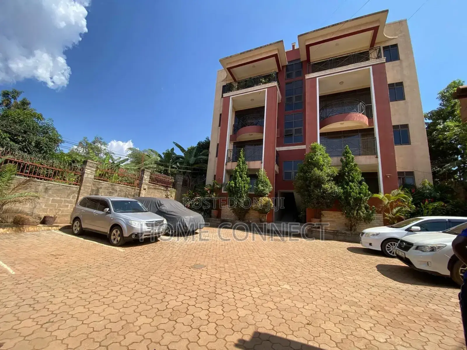 2bdrm Apartment in Muyenga Kiwafu, Central Division for rent