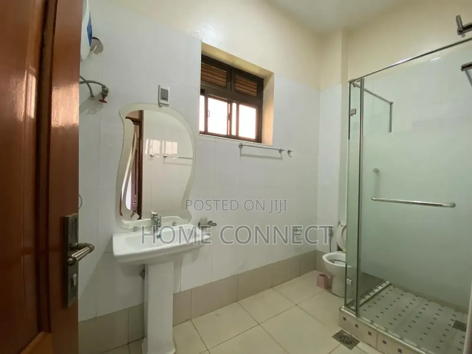 2bdrm Apartment in Muyenga Kiwafu, Central Division for rent
