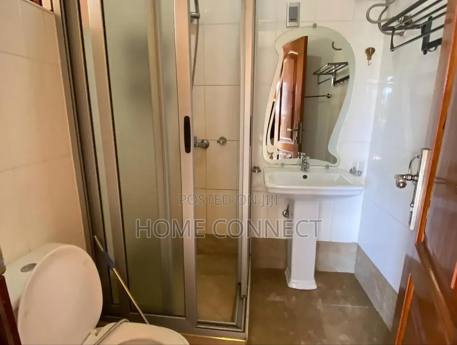 2bdrm Apartment in Muyenga Kiwafu, Central Division for rent
