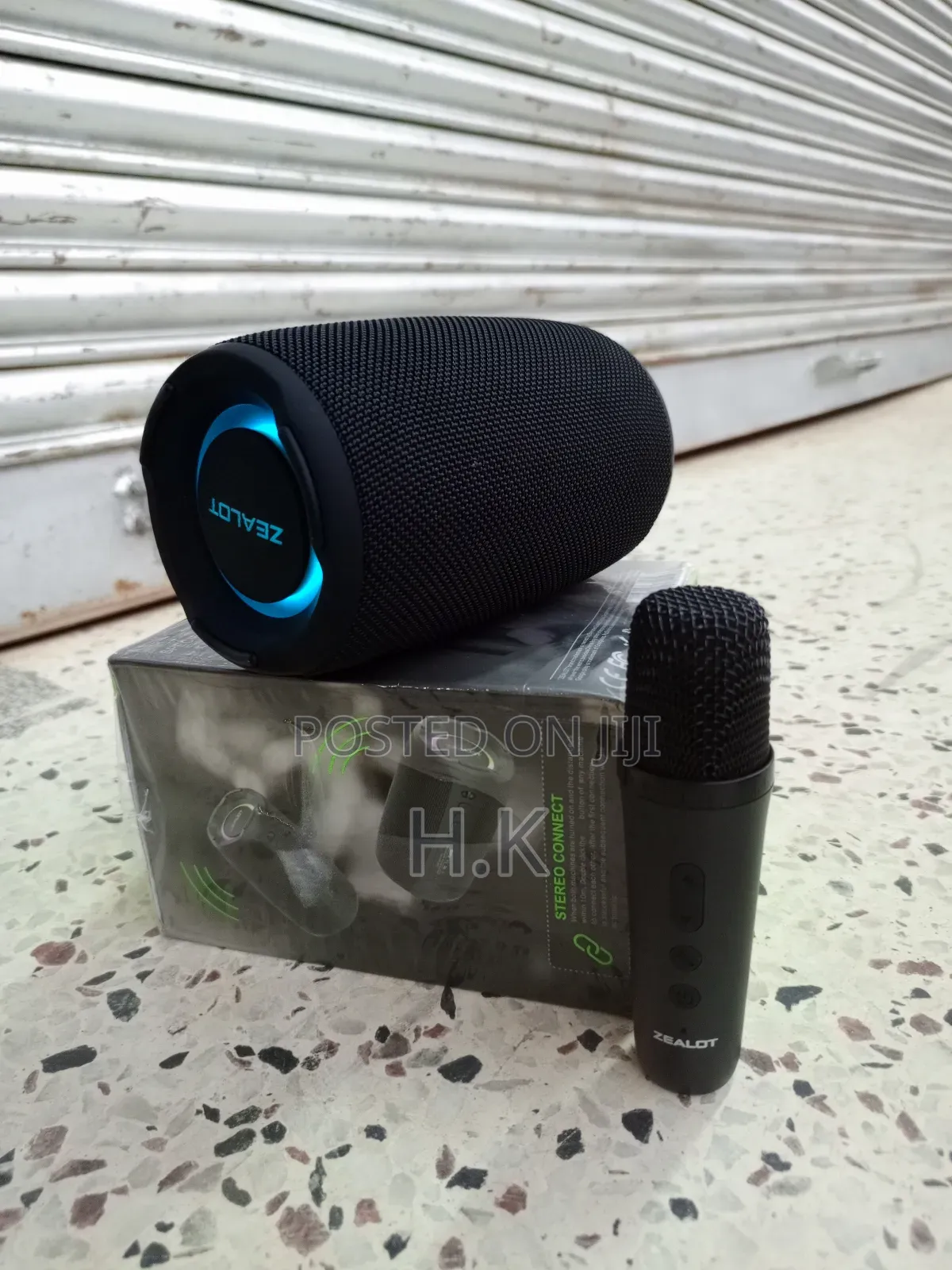 Zealot S61m Portable Bluetooth Speaker With a Microphone.