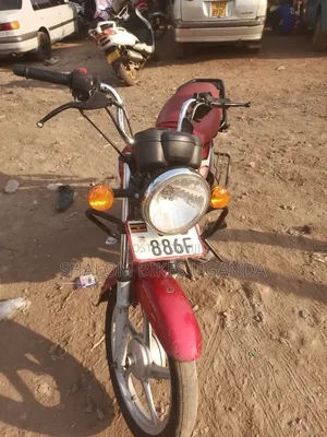 TVS HLX 125 2022 Red