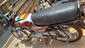 Bajaj Boxer 2016 Red