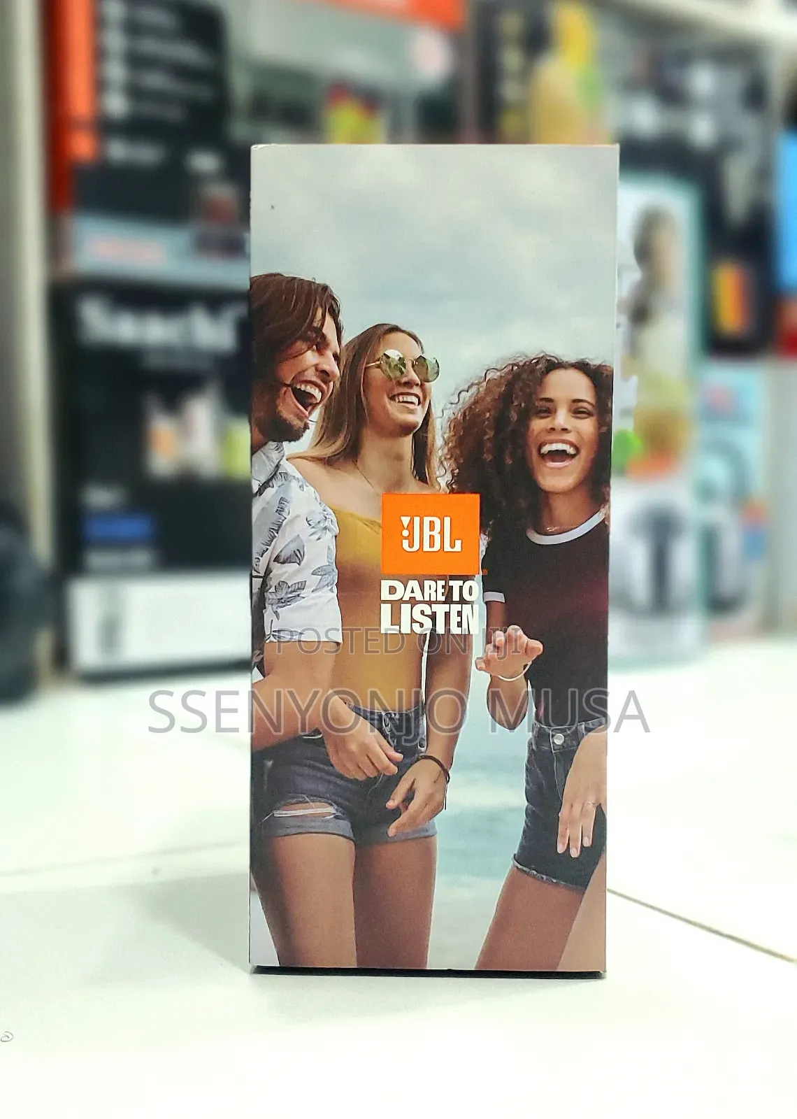 JBL Flip 7 Portable Bluetooth Speaker