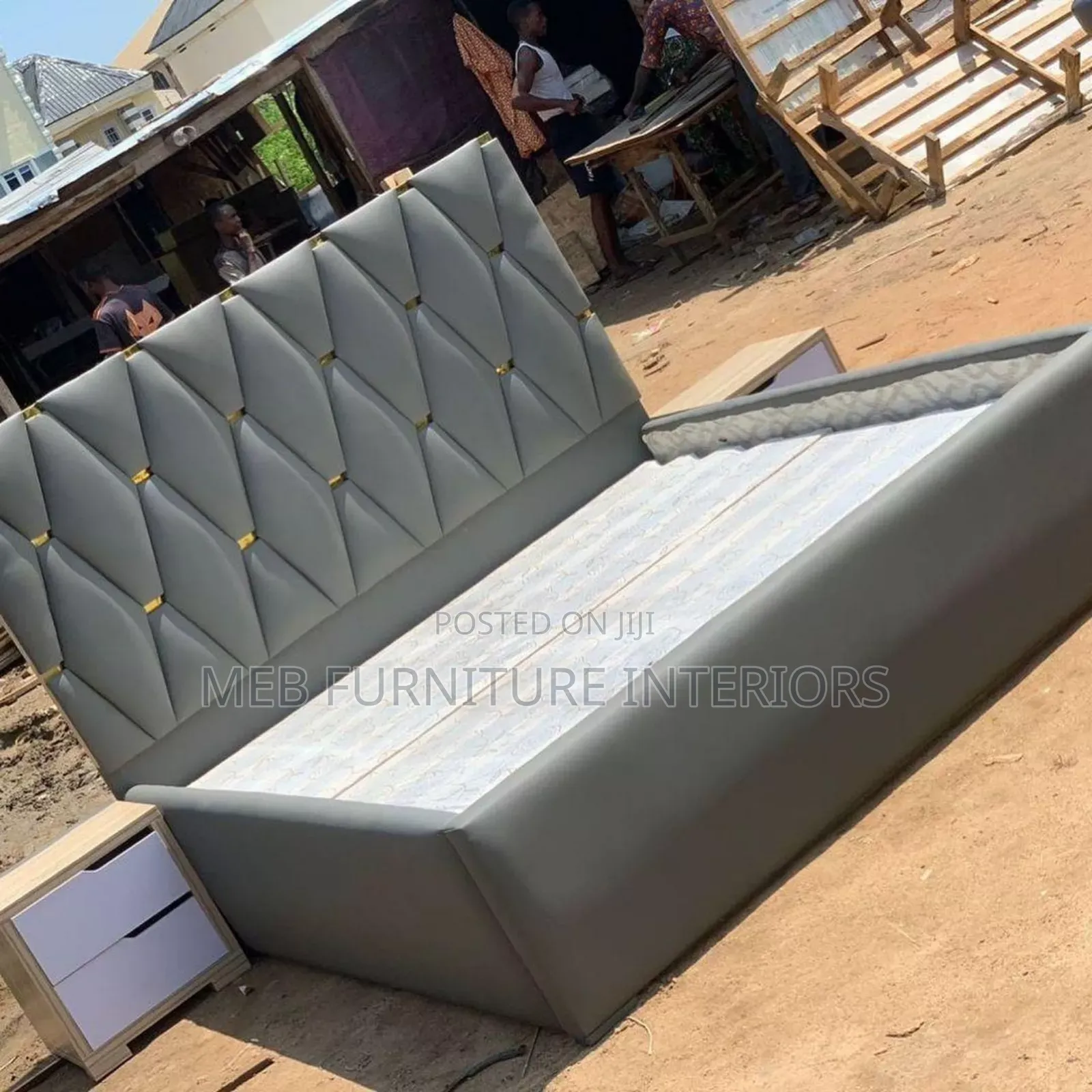 5*6 Bed King Size Aba Dear Available at Affordable Price