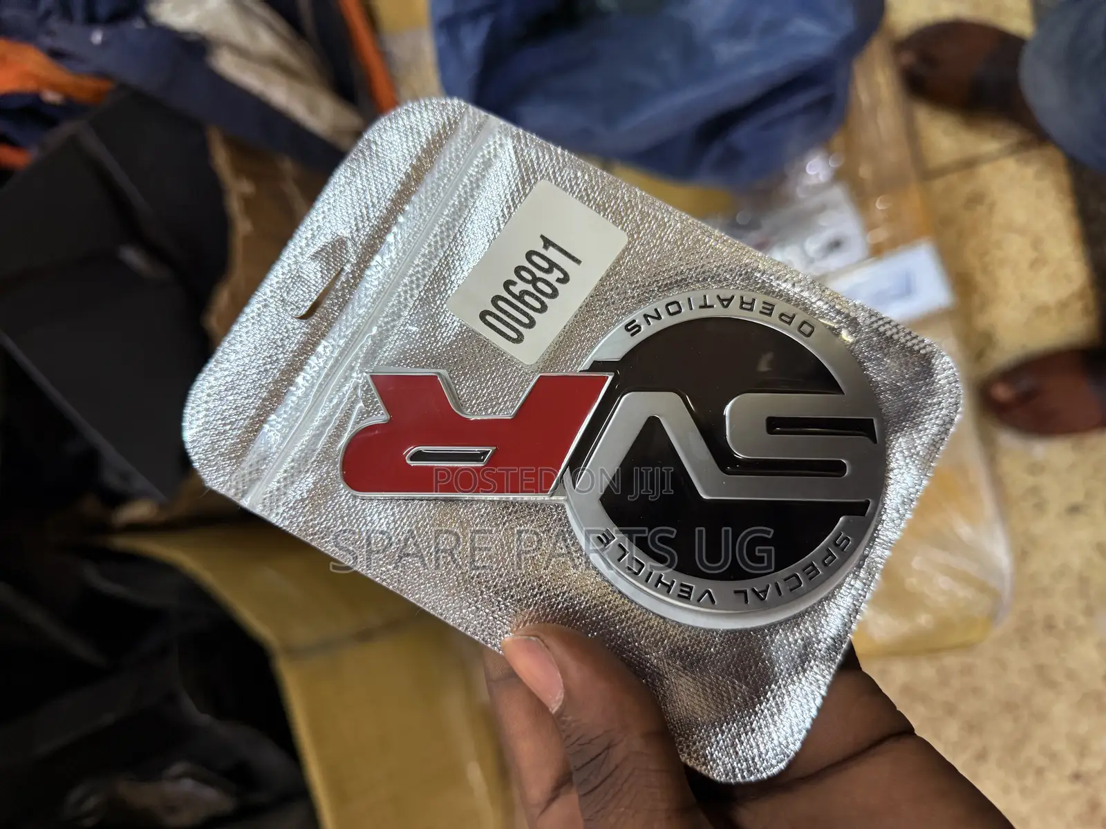 Range Rover SVR Emblem