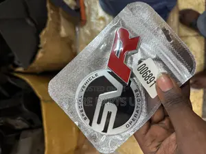 Range Rover SVR Emblem