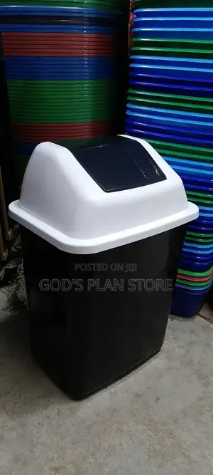 Plastic Dust Bin 30litres