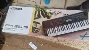 Photo - Yamaha PSR-E283 Keyboard 61keys Latest Version Brand New Box