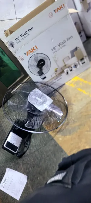 Wall Fans 18inches With a Remote