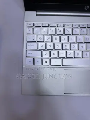New Laptop HP Pavilion 13 16GB Intel Core I5 SSD 512GB