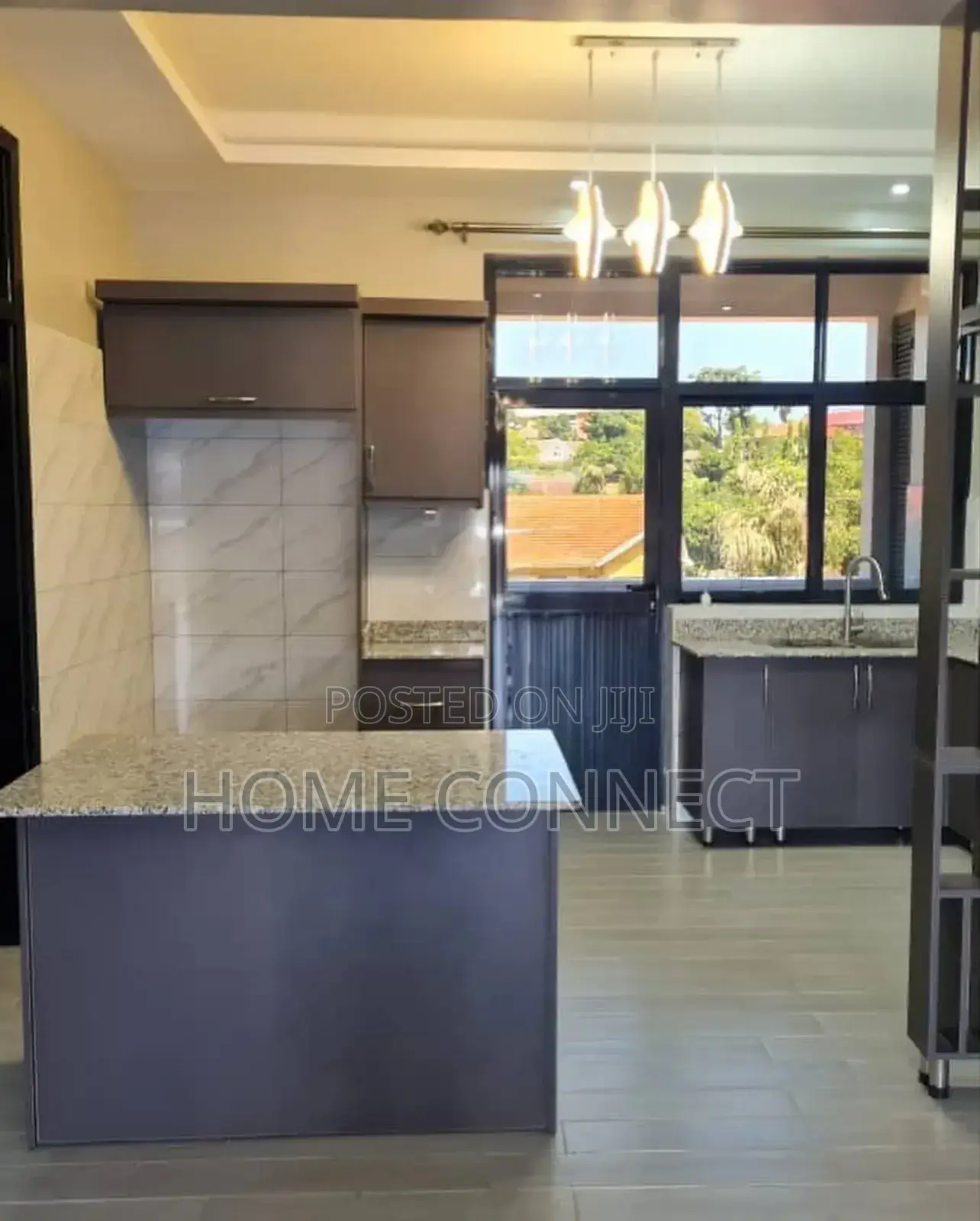 3bdrm Apartment in Muyenga, Central Division for rent