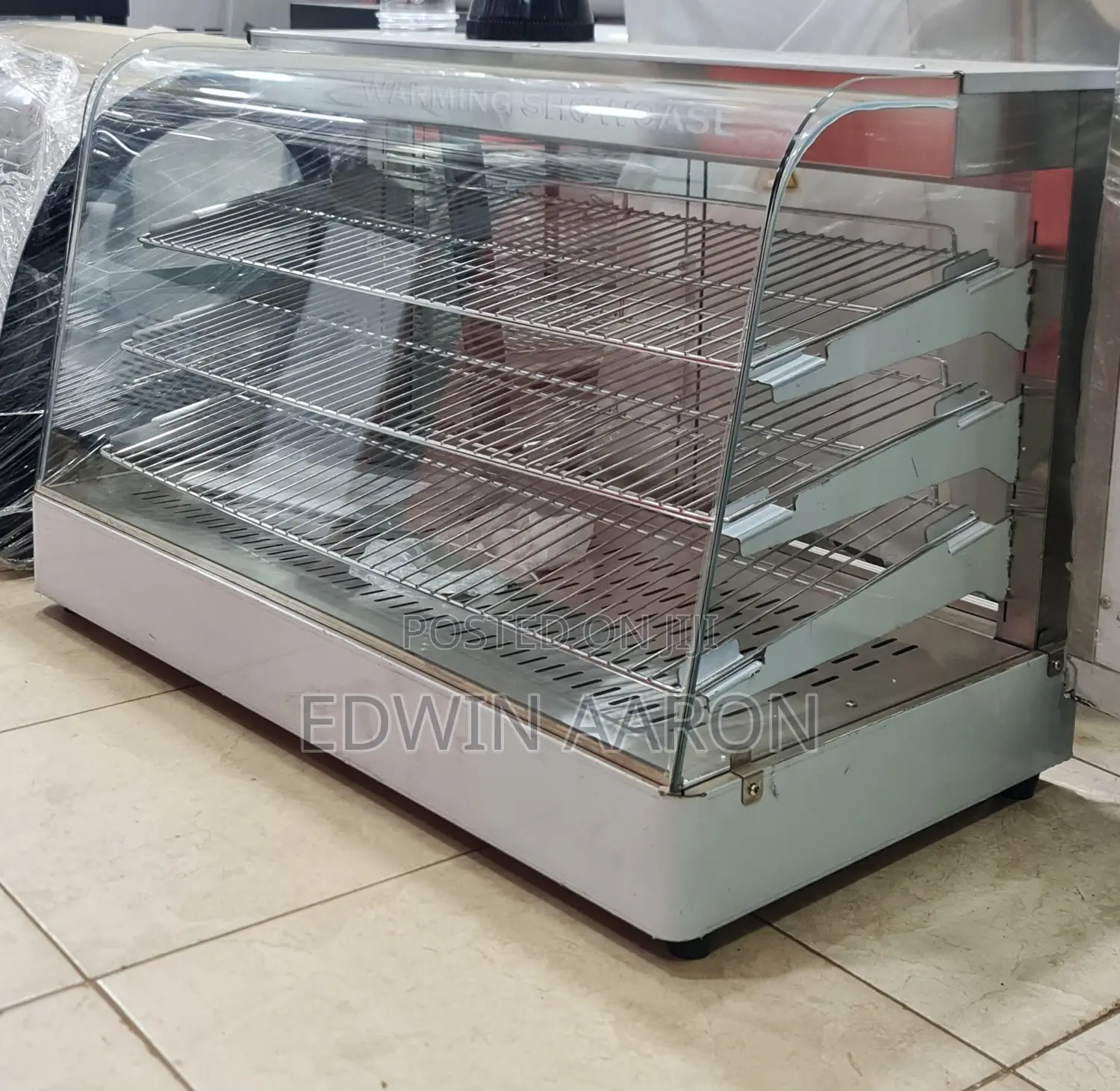 Curved Glass Display Warmer
