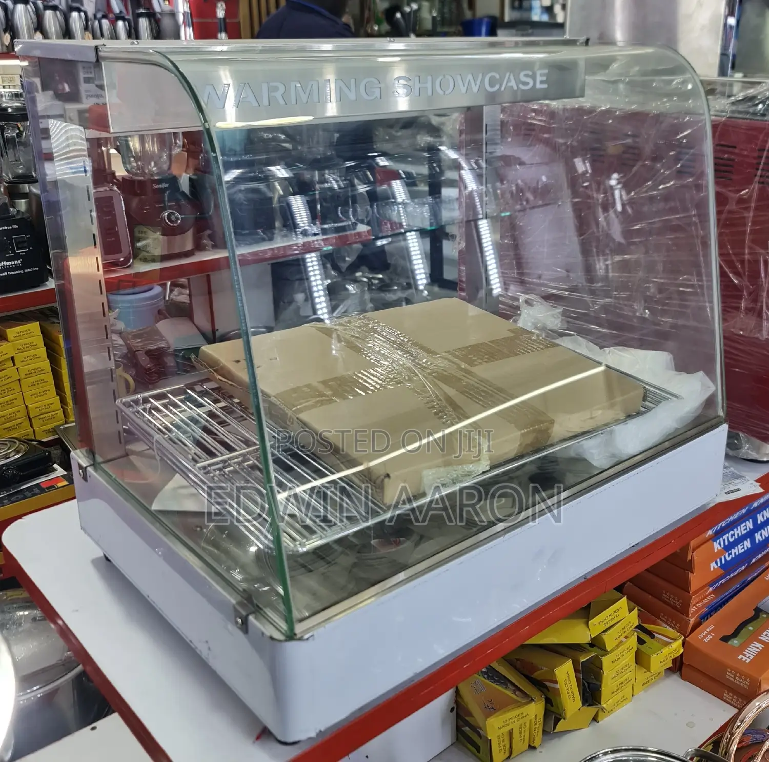 Small Curved Display Warmer