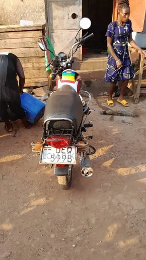 Bajaj Boxer 2022 Red