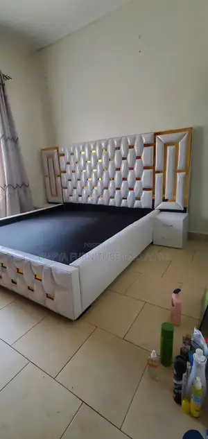 Mawhite Master Bed Hh