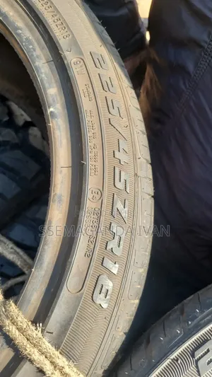 225/45r18 Stoney Tyres