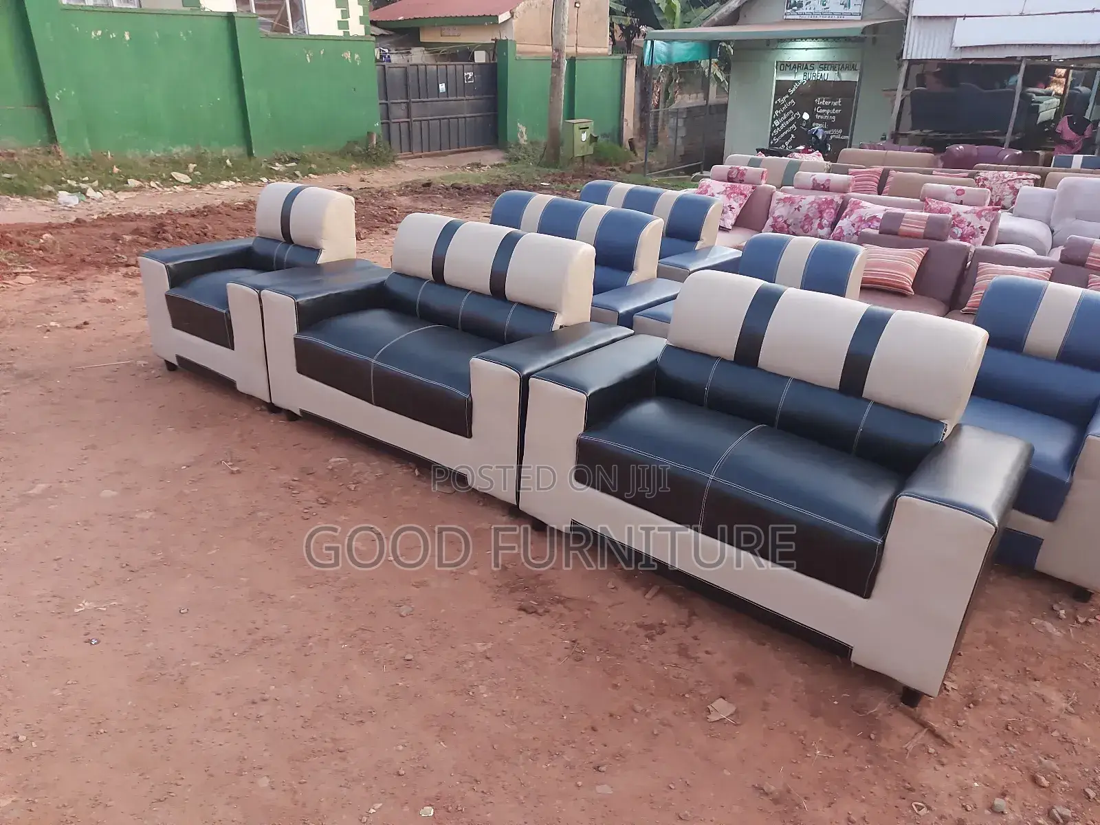 Good High Density Five Seaters Sofas Set