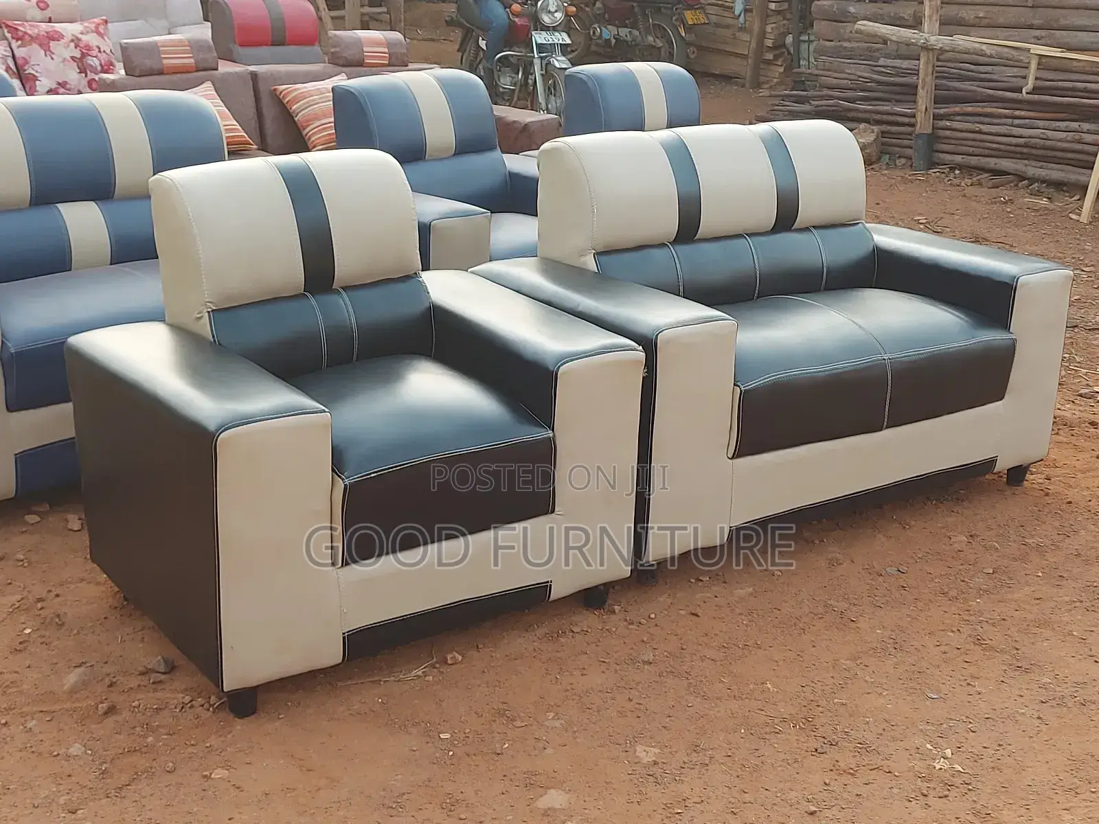 Comfortable Three Seaters Sofas Set