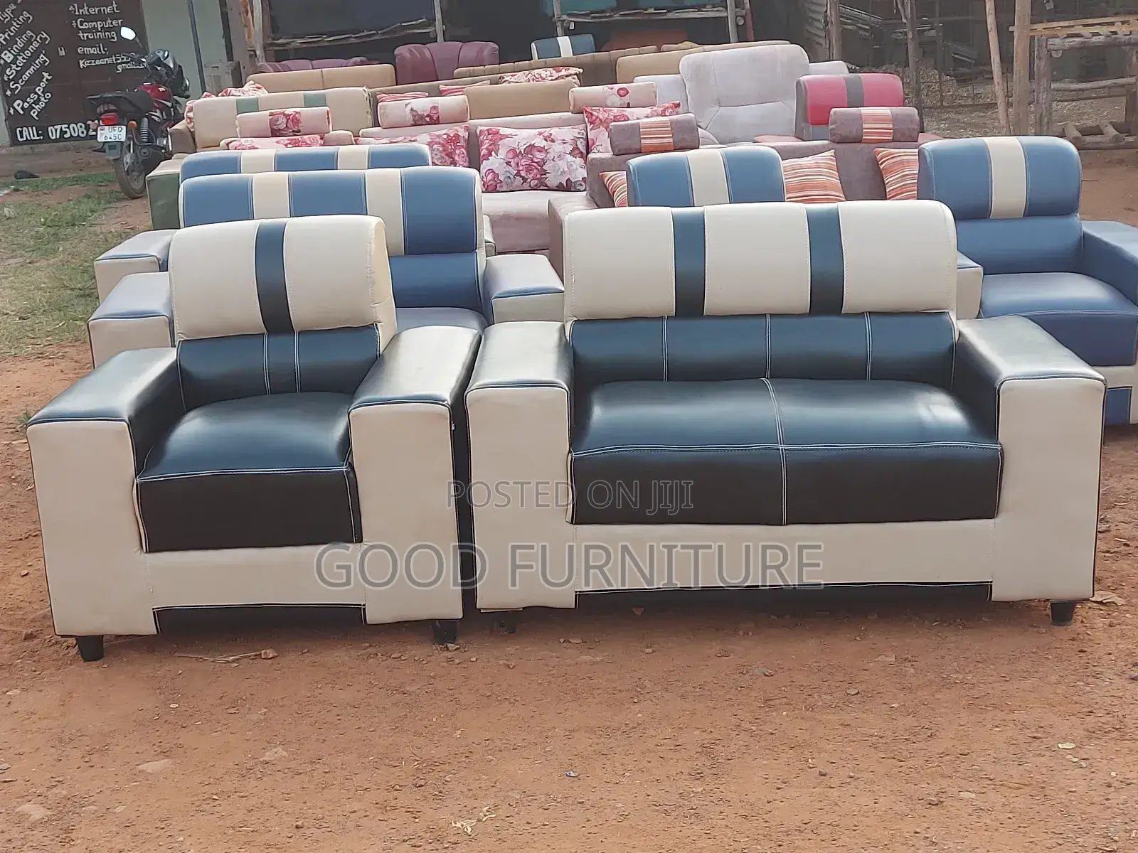 Comfortable Three Seaters Sofas Set