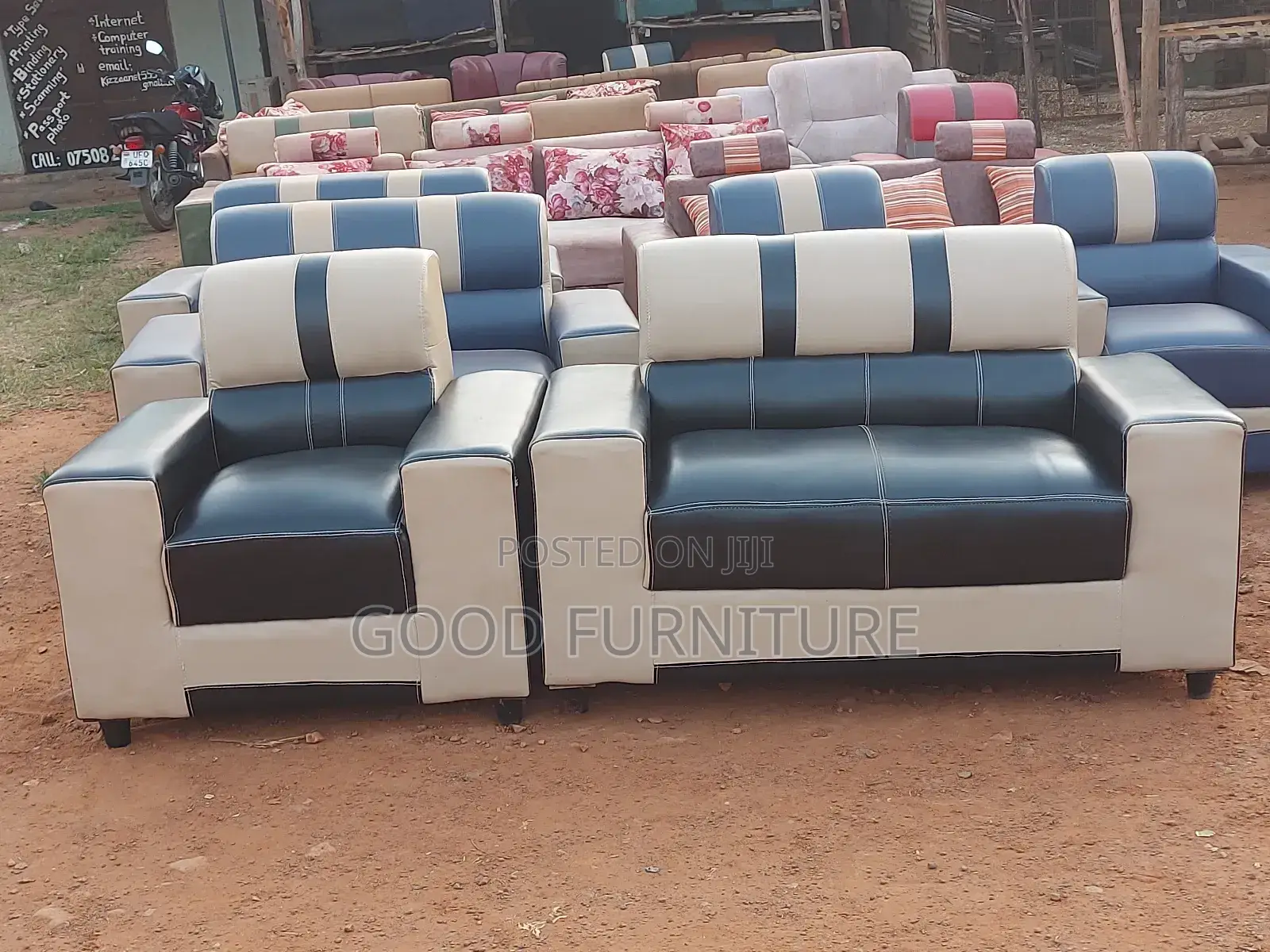 Comfortable Three Seaters Sofas Set