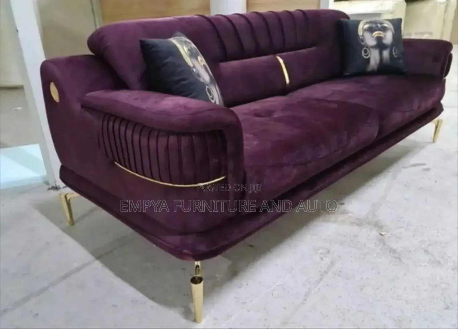 Kalambo State Sofa
